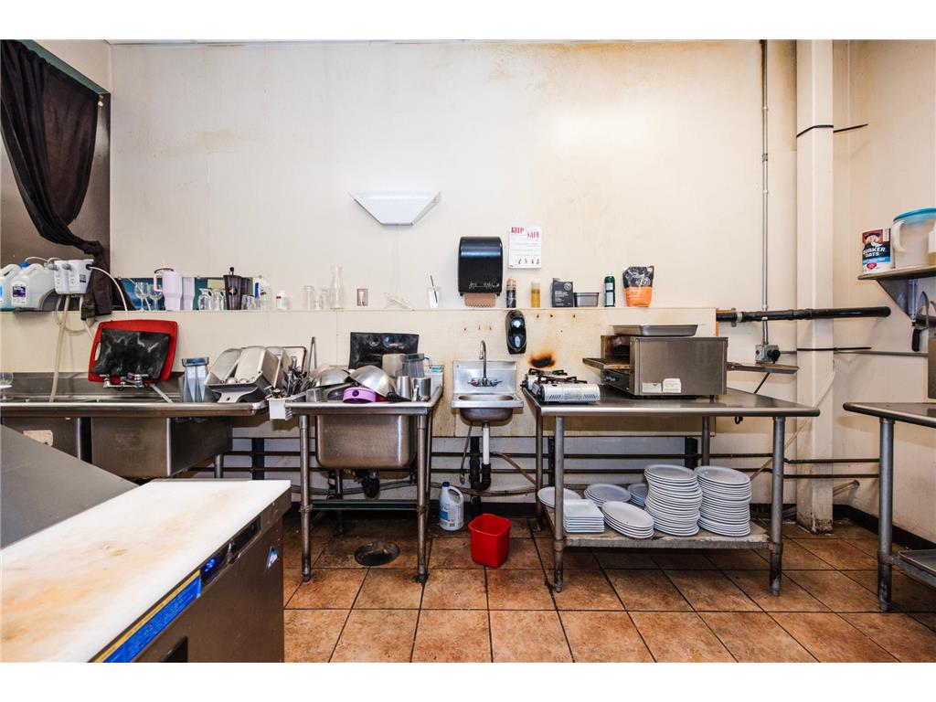 808 Washington Avenue S Detroit Lakes MN 56501 6811666 image40