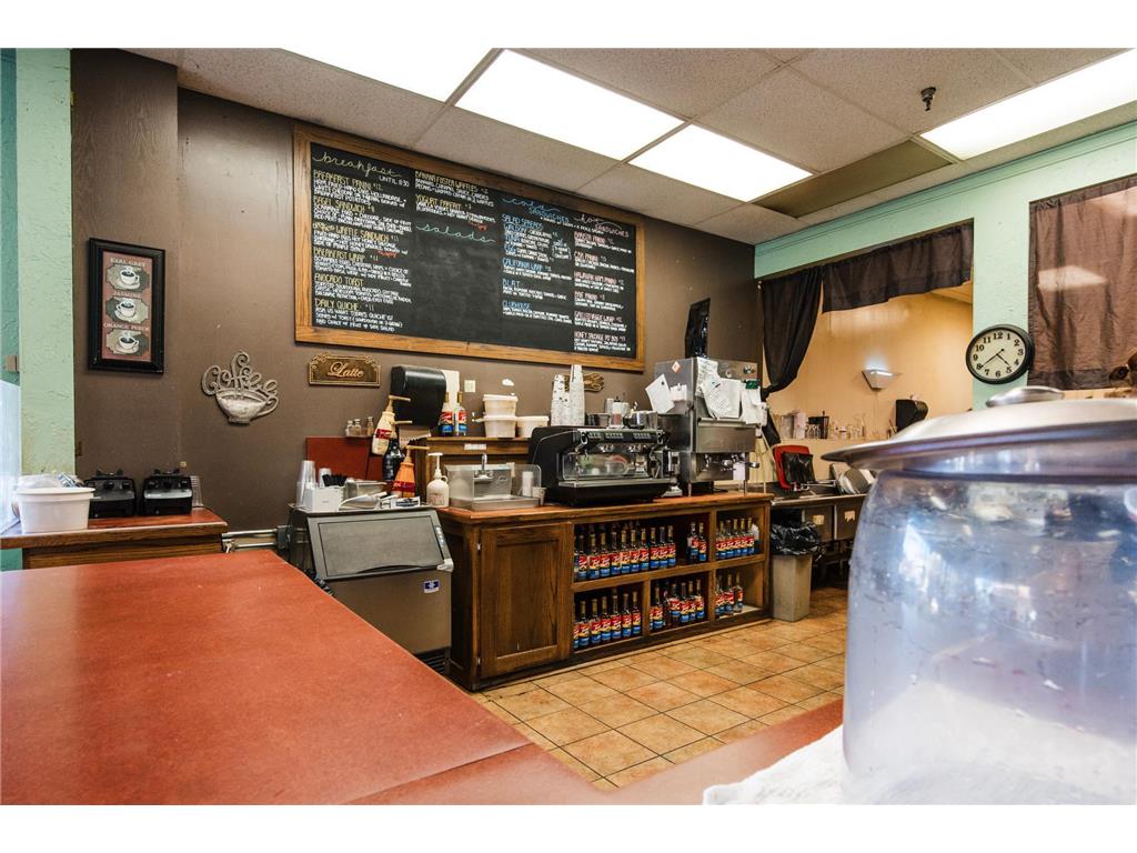 808 Washington Avenue S Detroit Lakes MN 56501 6811666 image8