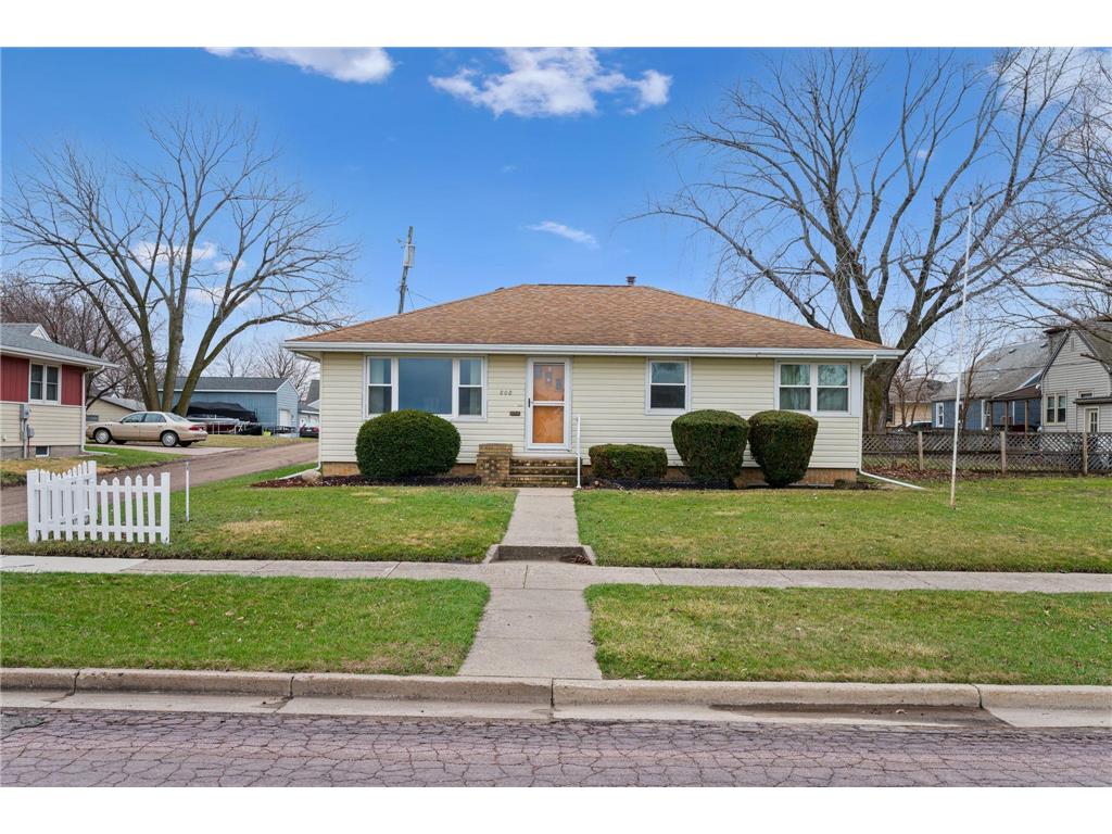 808 Webster Street Fairmont MN 56031 7049487 image1