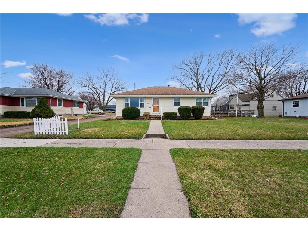 808 Webster Street Fairmont MN 56031 7049487 image26