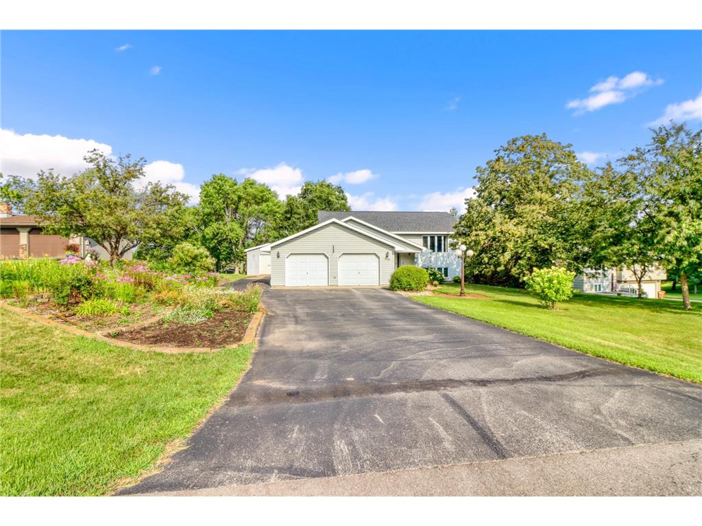 808 Willow Springs Road Detroit Lakes MN 56501 6766160 image1