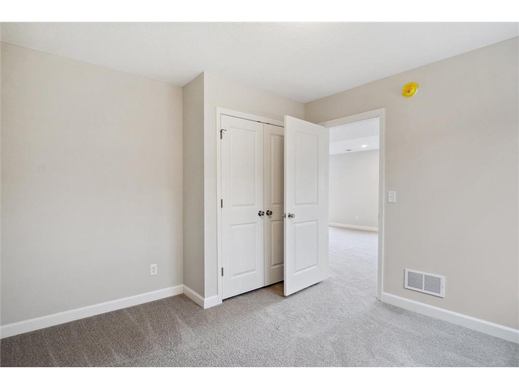 8082 180th Street W Lakeville MN 55044 7037113 image16