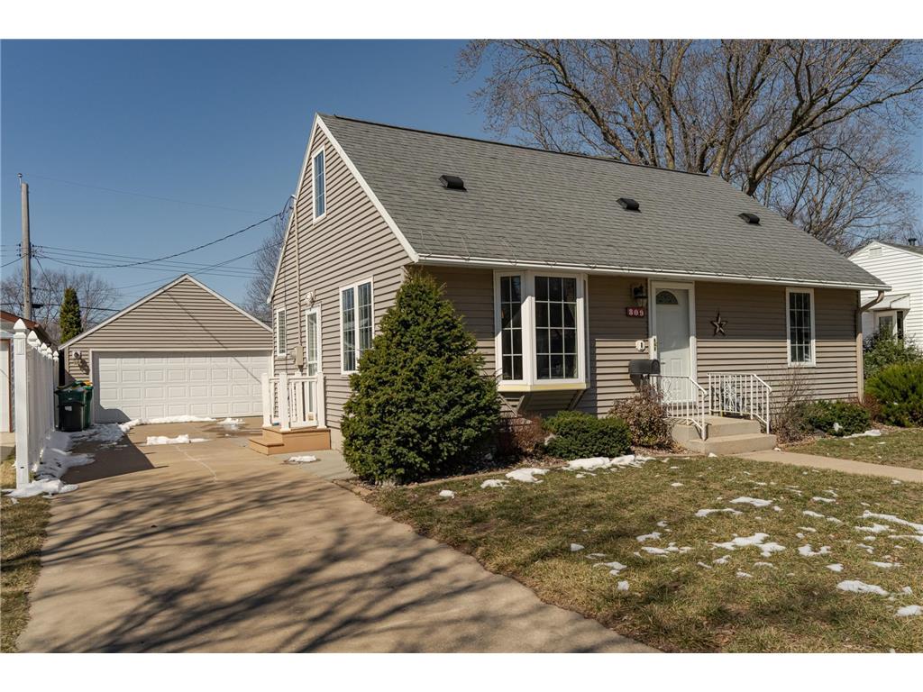 809 18th Avenue NE Rochester MN 55906 6509576 image1