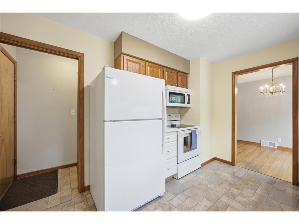 809 19TH Street N Moorhead MN 56560 7096988 image12