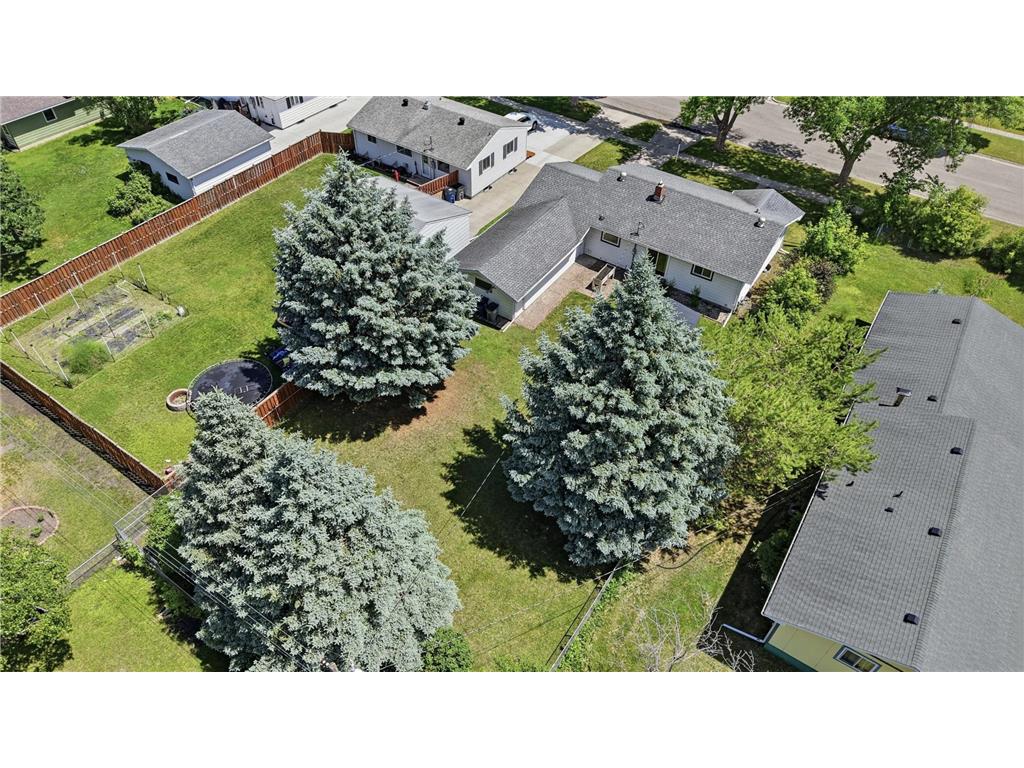809 19TH Street N Moorhead MN 56560 7096988 image5