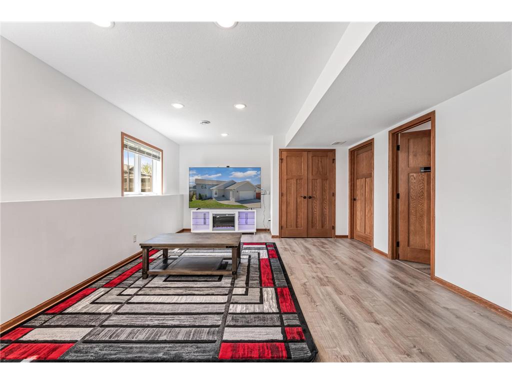 809 24th Avenue NW Austin MN 55912 7074367 image12