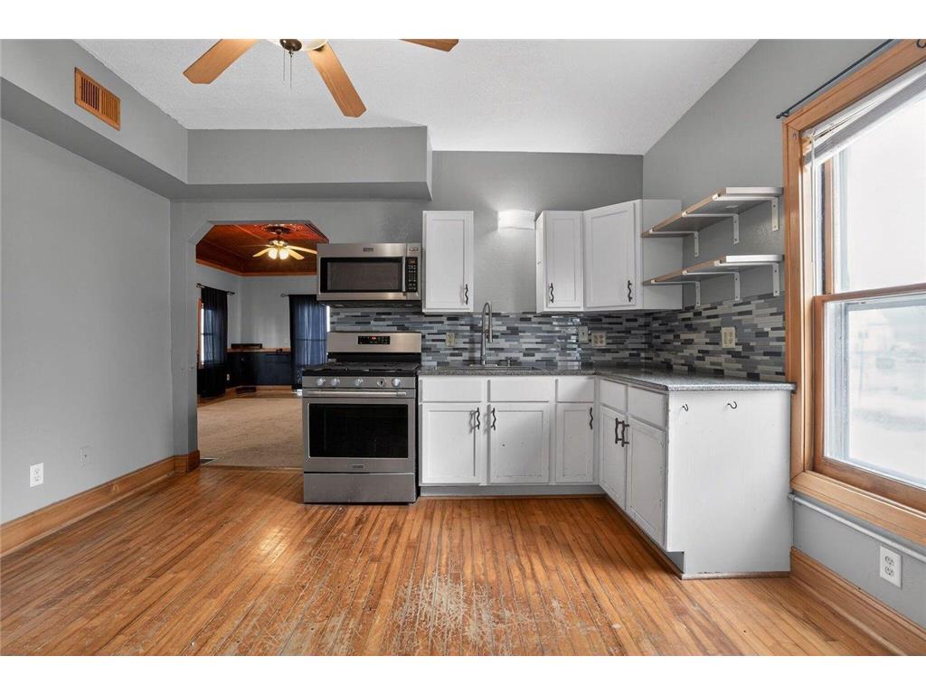 809 E Park Avenue Luck WI 54853 7043748 image8