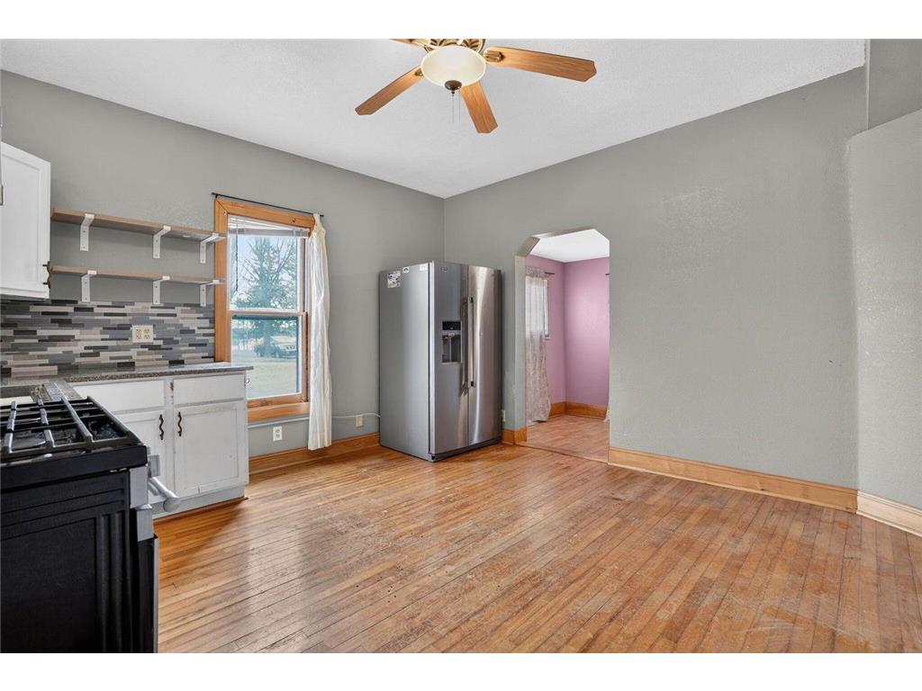 809 E Park Avenue Luck WI 54853 7043748 image9