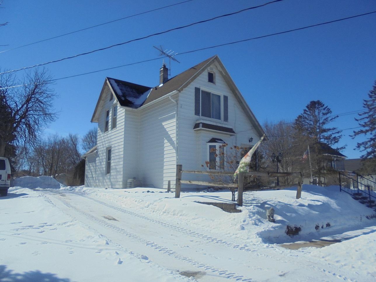 809 Home Street, Kenyon, MN, 55946 MLS 6158187 Edina Realty