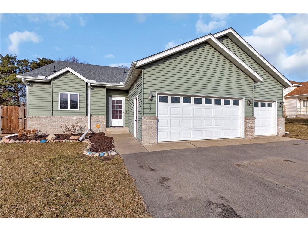 809 7th Avenue N Sauk Rapids MN 56379 6502614 image1