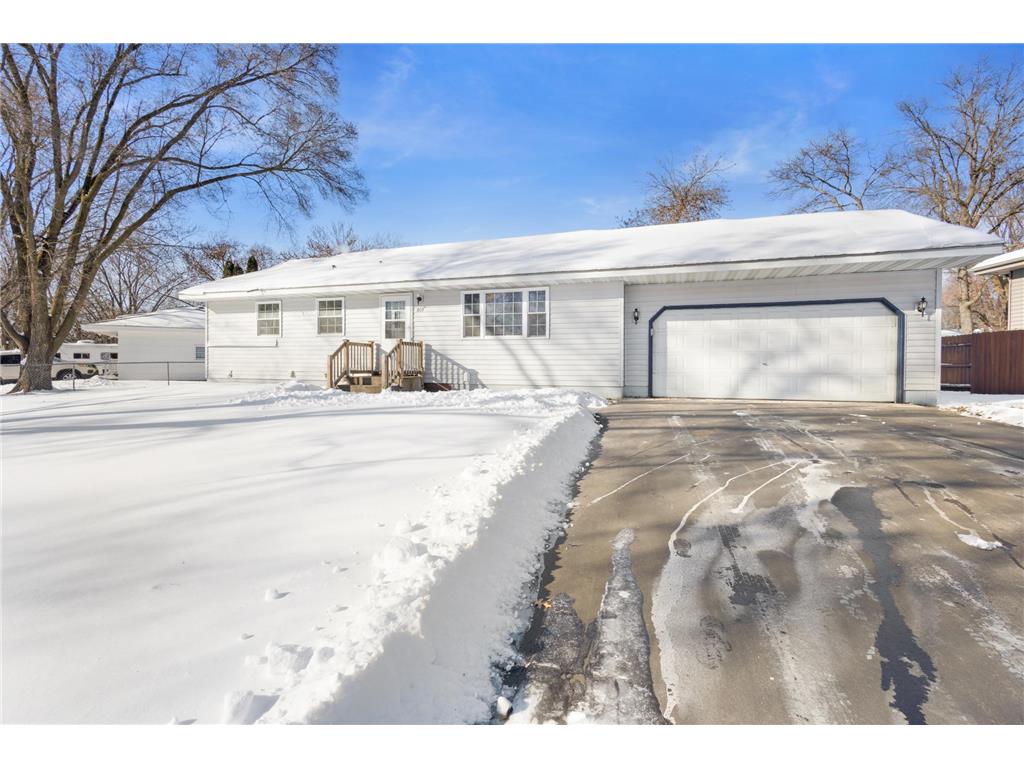 809 Oak Ridge Point NE Blaine MN 55434 7038091 image1