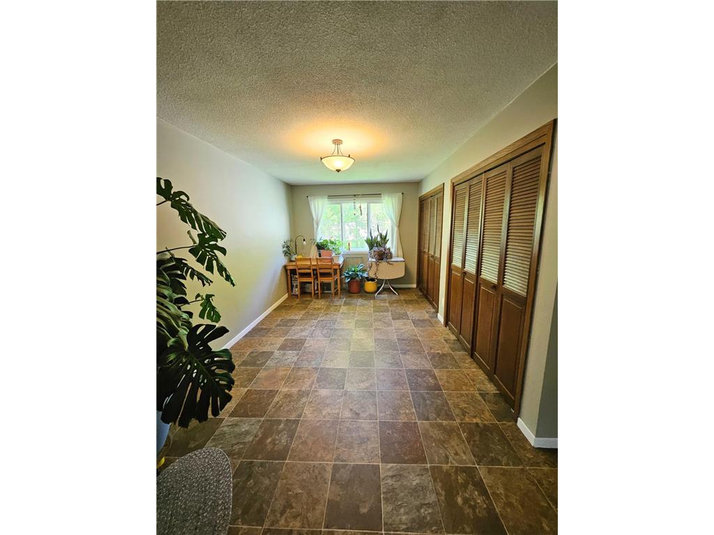 809 Park Avenue Morris MN 56267 7082006 image10