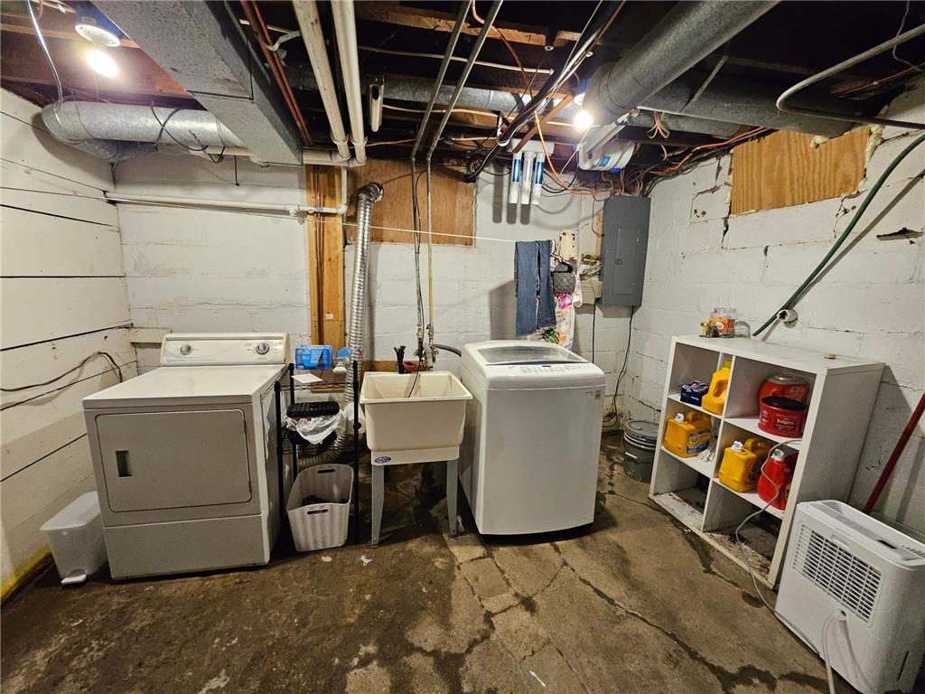 809 Park Avenue Morris MN 56267 7082006 image26