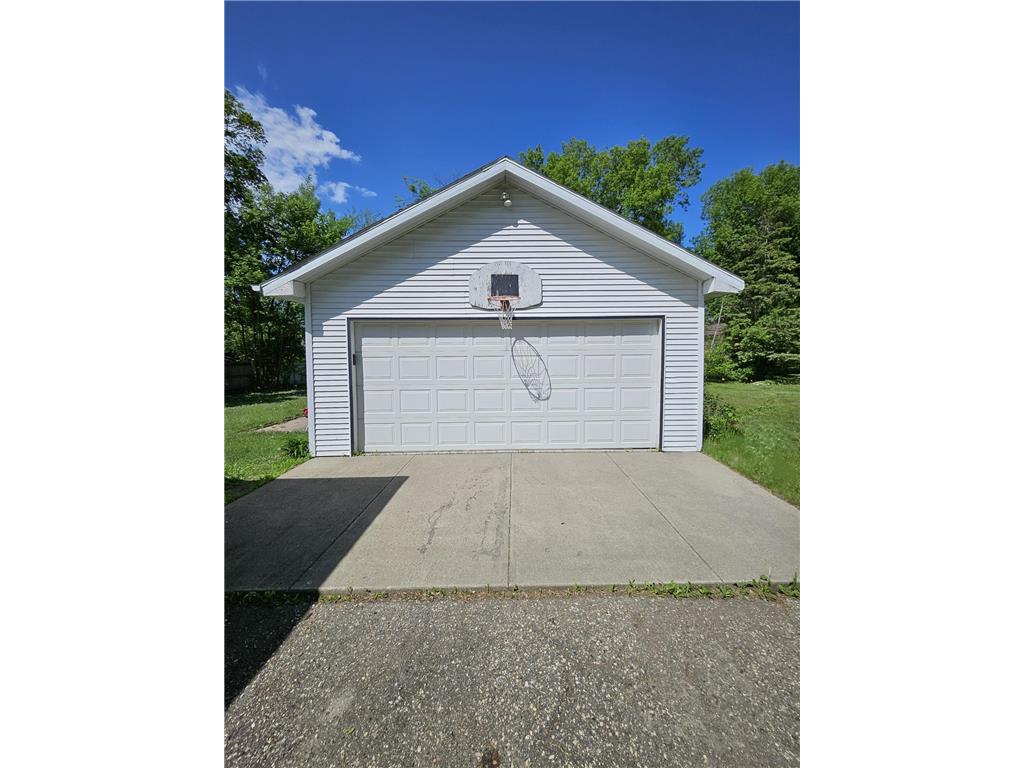 809 Park Avenue Morris MN 56267 7082006 image3