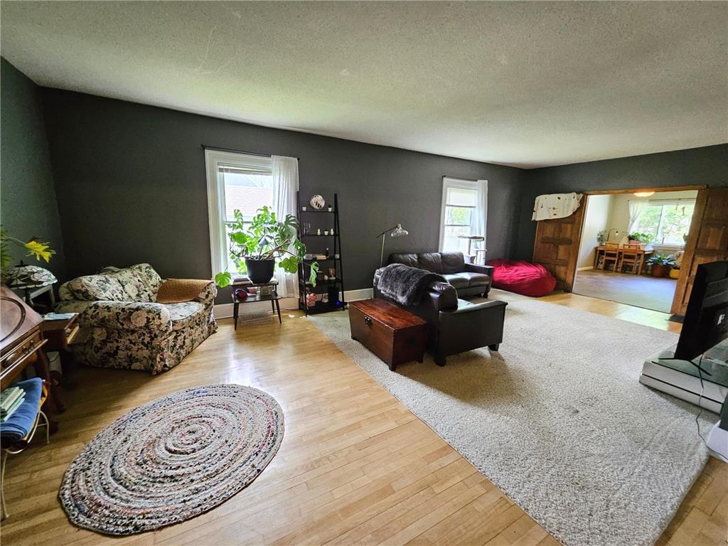 809 Park Avenue Morris MN 56267 7082006 image6