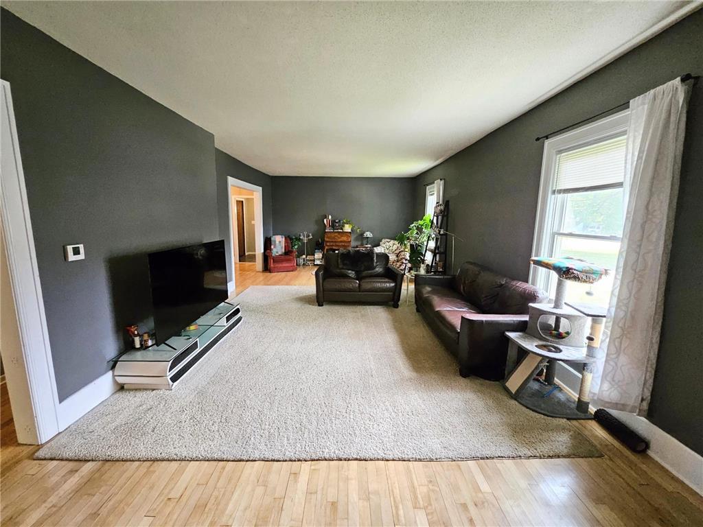 809 Park Avenue Morris MN 56267 7082006 image7