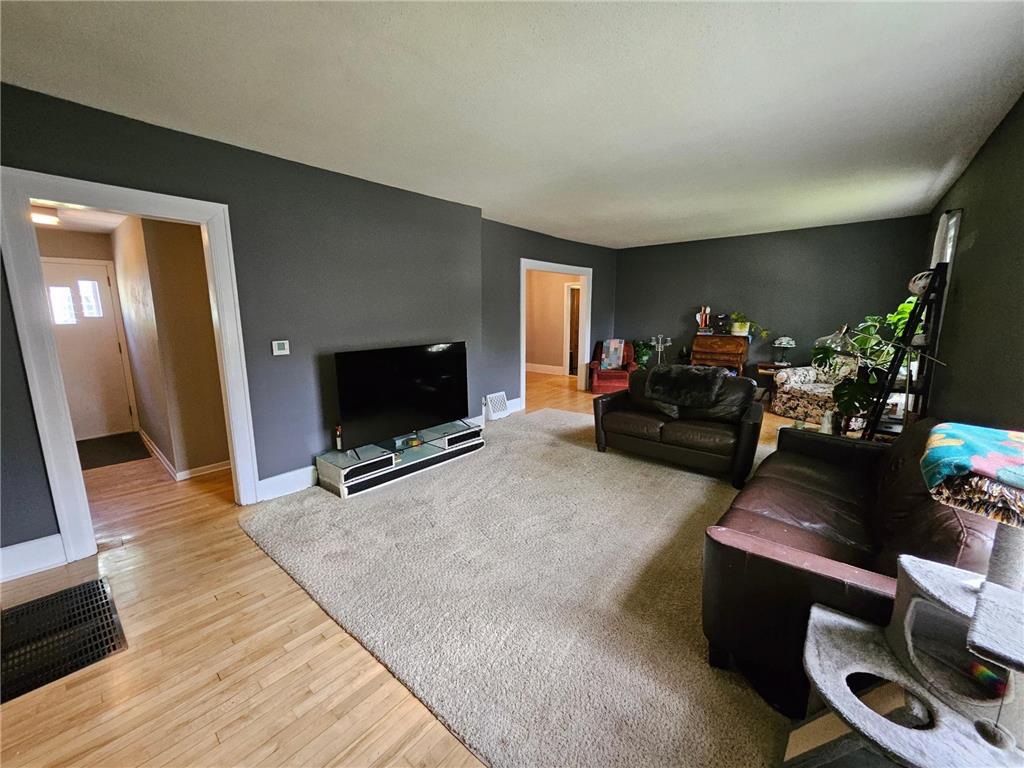 809 Park Avenue Morris MN 56267 7082006 image8
