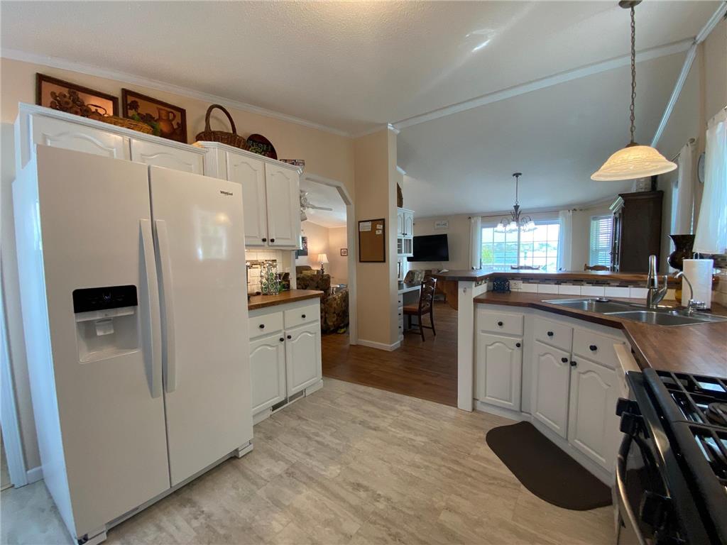 809 Van Dyke Road Alexandria MN 56308 - Henry 7075796 image7