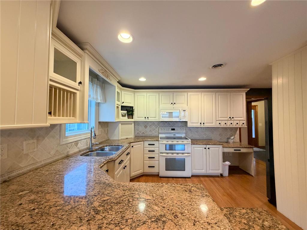809 W Lake Avenue Worthington MN 56187 - Okabena 7054111 image14