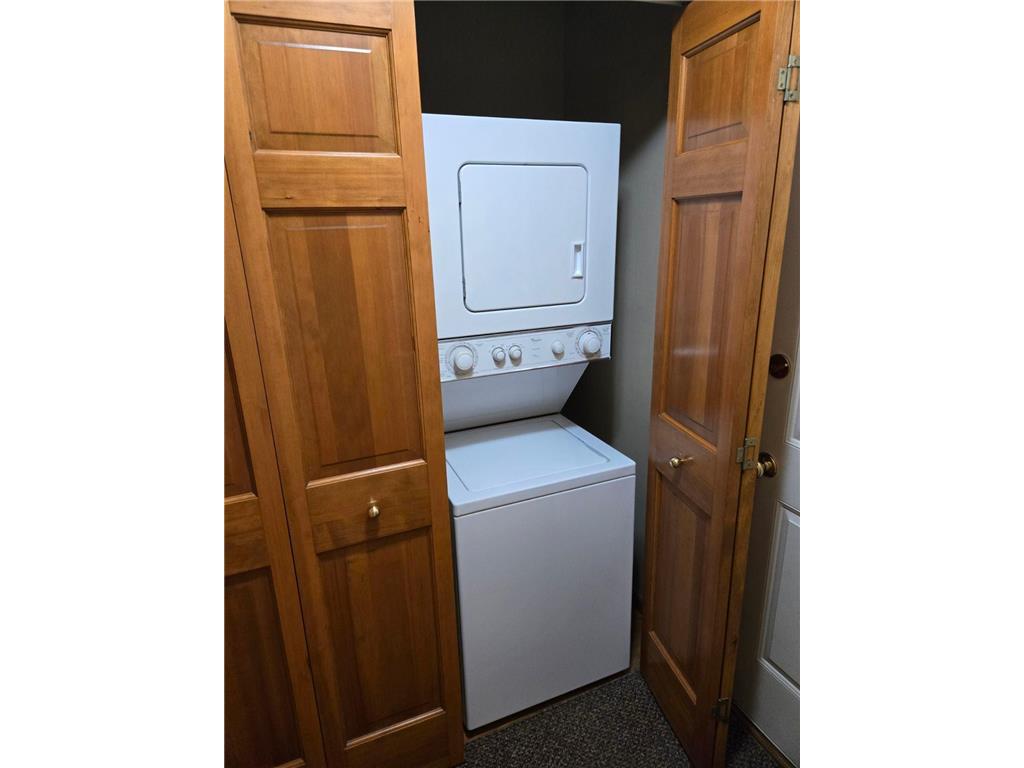 809 Wescott Square, Eagan, MN, 55123 MLS 6560729 Edina Realty