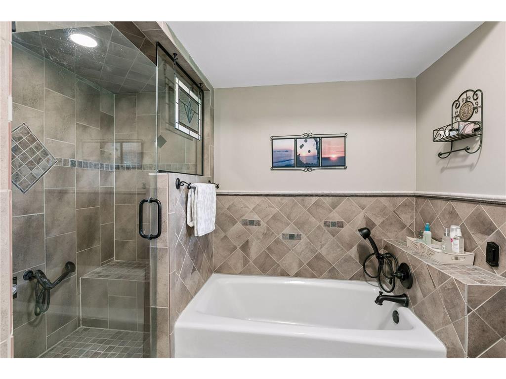8091 Kentucky Circle Bloomington MN 55438 7087319 image16