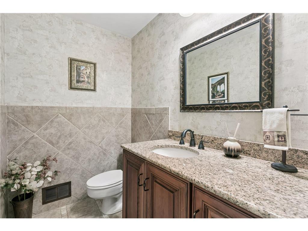 8091 Kentucky Circle Bloomington MN 55438 7087319 image19