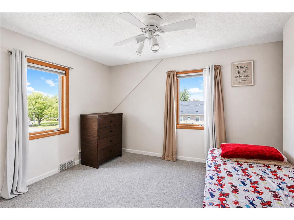 810 10th Avenue SE Austin MN 55912 7066851 image28