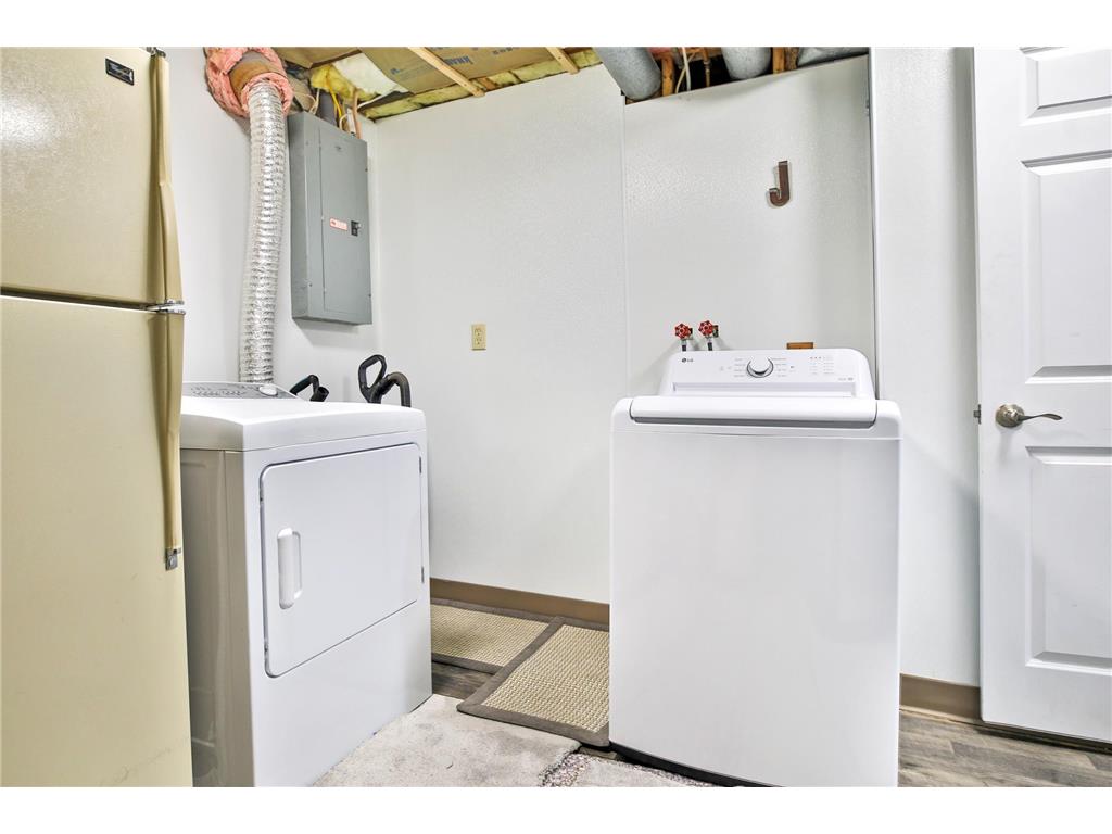 810 10th Avenue SE Austin MN 55912 7066851 image36