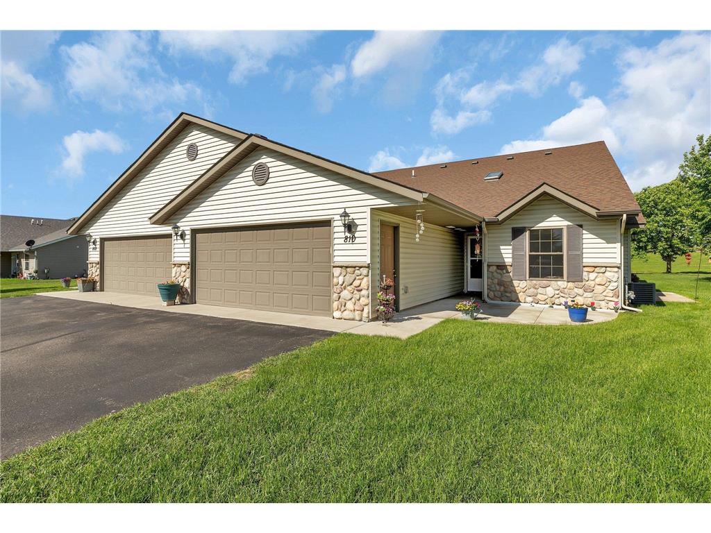 810 11th Avenue NE Milaca MN 56353 6542363 image1