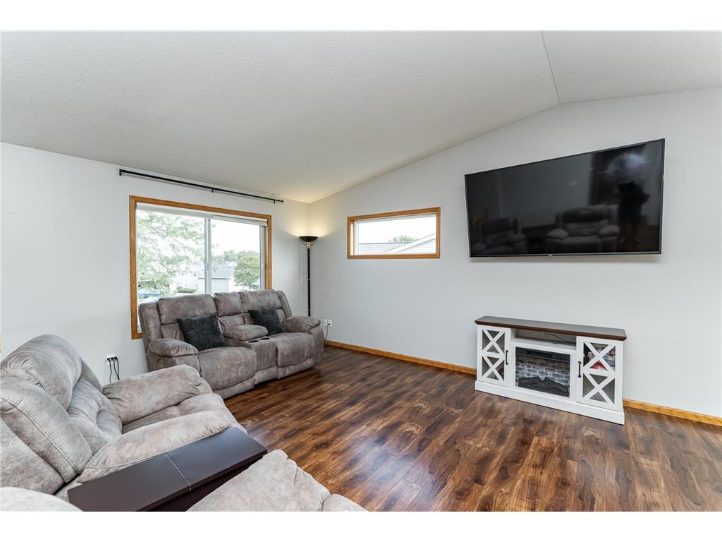 810 19th Street Zumbrota MN 55992 6791036 image3