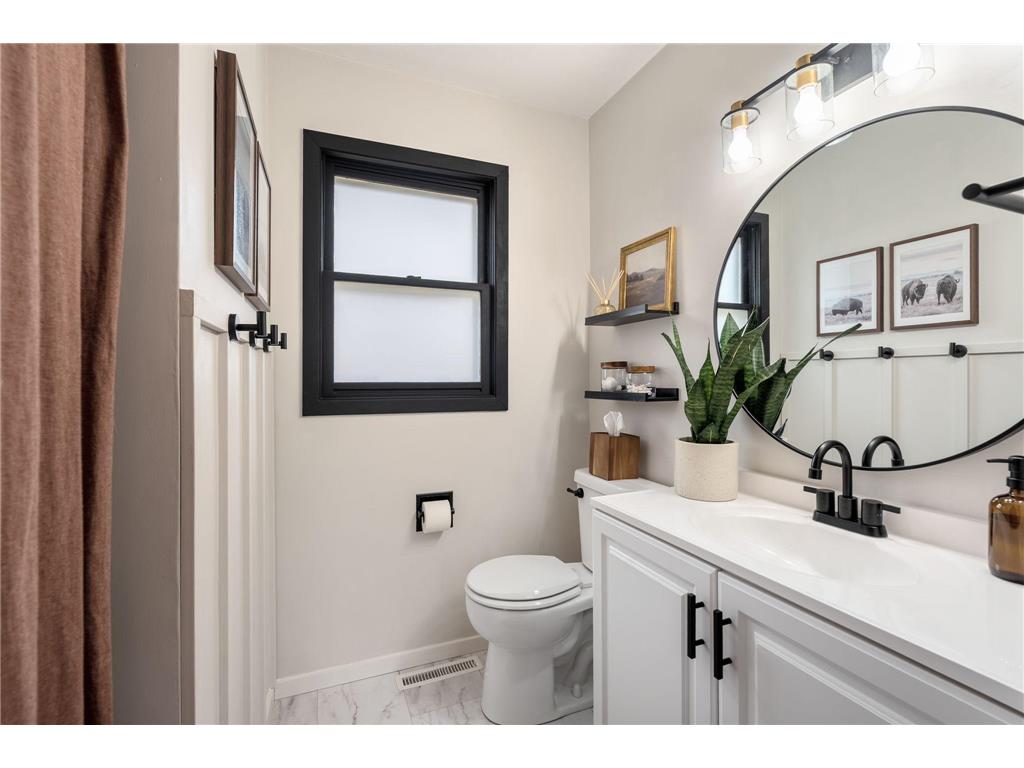 810 20th Street NE Owatonna MN 55060 7039760 image22