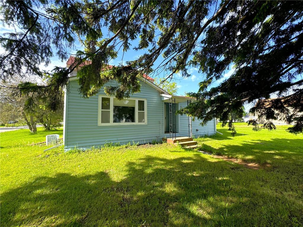 810 2nd Street NE Roseau MN 56751 7032363 image15