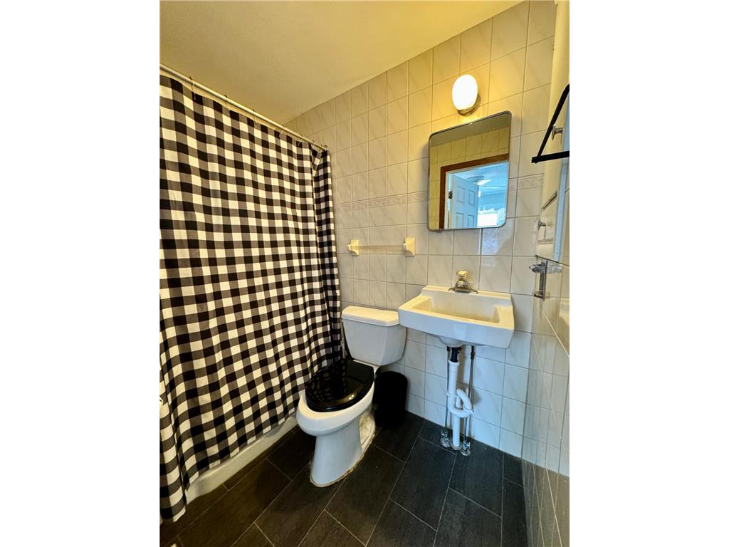 810 2nd Street NE Roseau MN 56751 7032363 image6