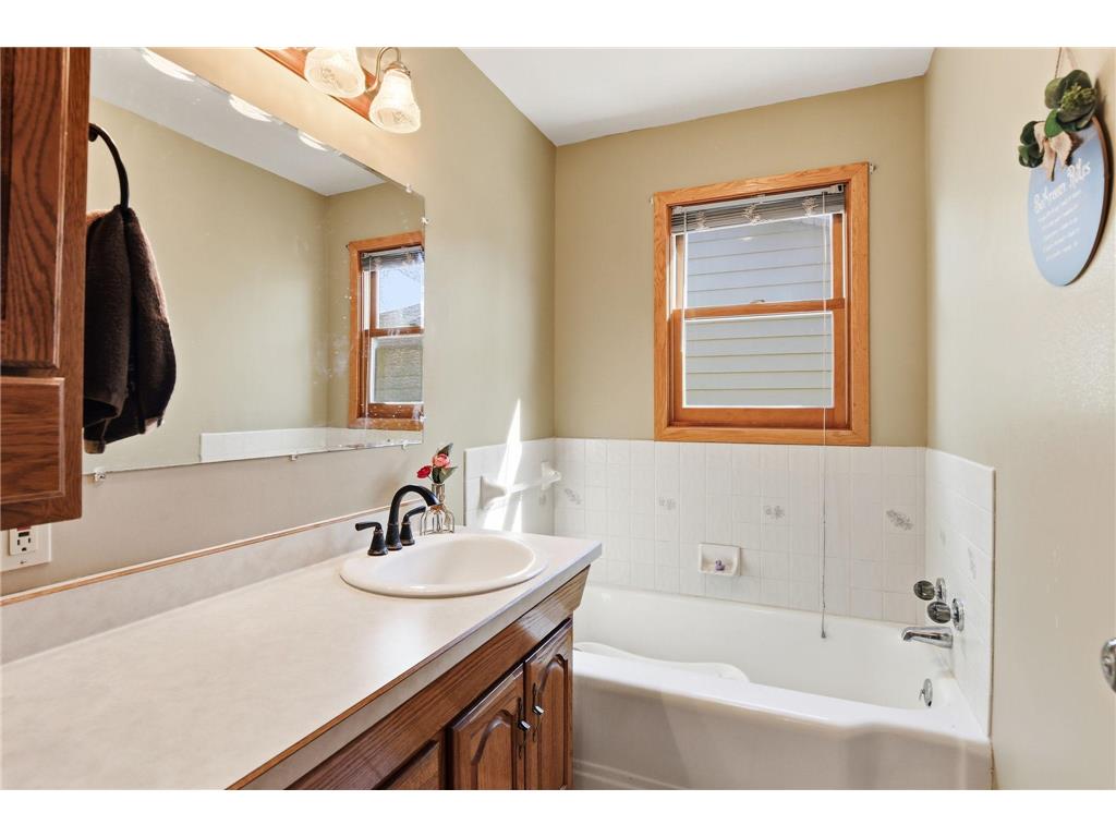 810 5th Street W Hastings MN 55033 7042197 image15