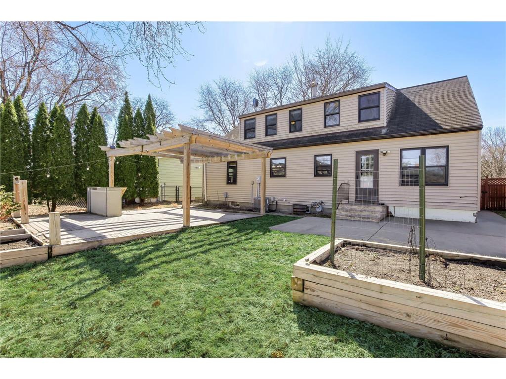 810 5th Street W Hastings MN 55033 7042197 image2