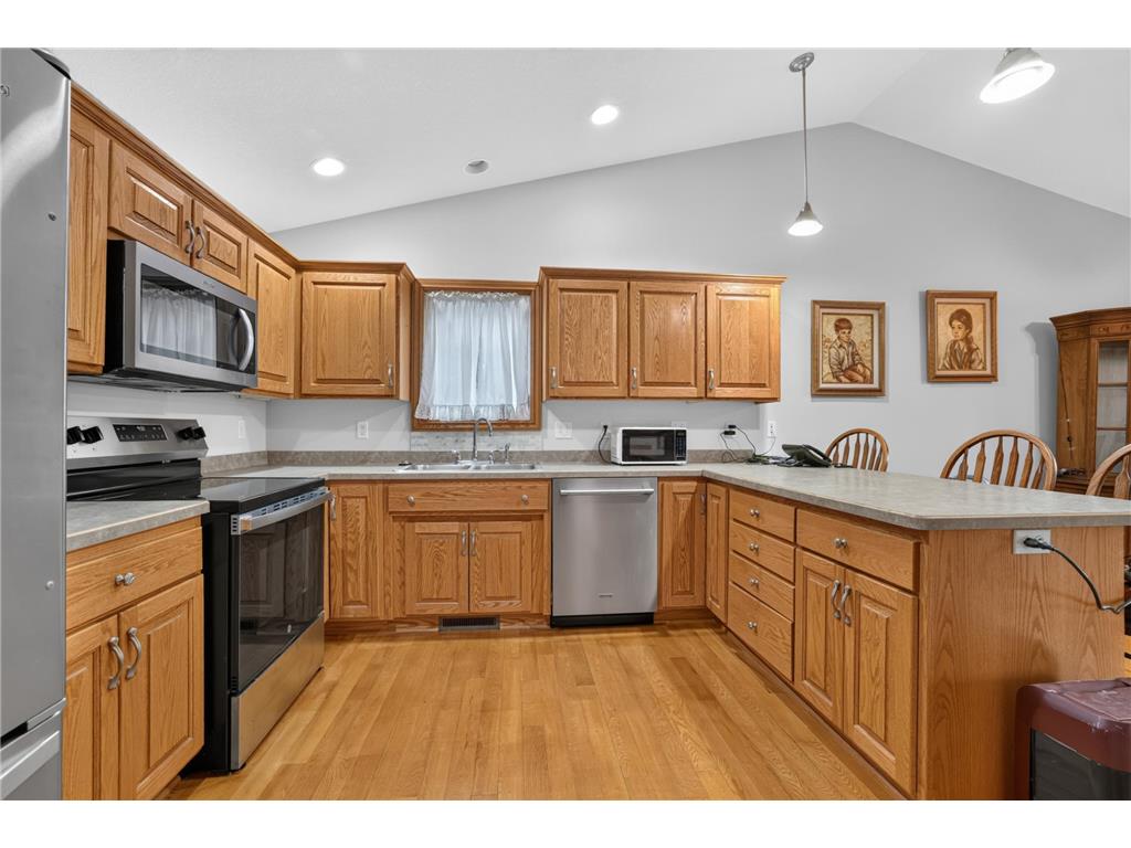 810 7th Avenue SW Pine Island MN 55963 7107240 image12