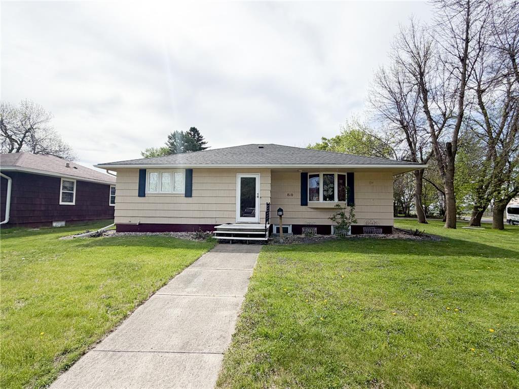 810 8th Avenue Worthington MN 56187 7074235 image3