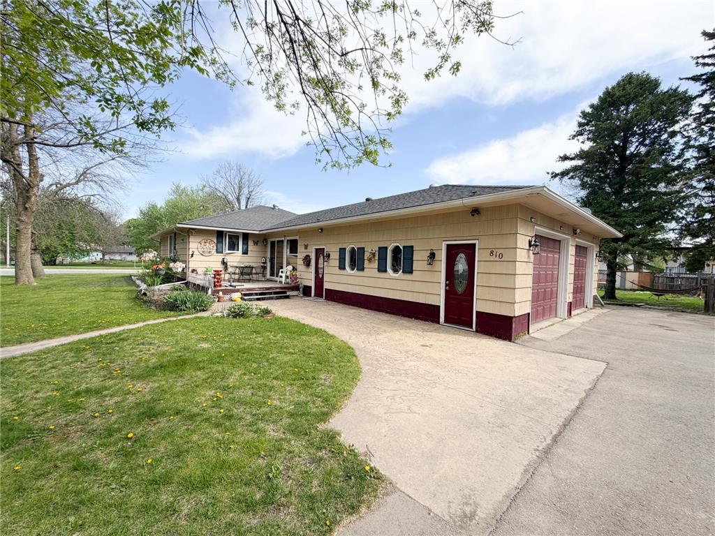 810 8th Avenue Worthington MN 56187 7074235 image7