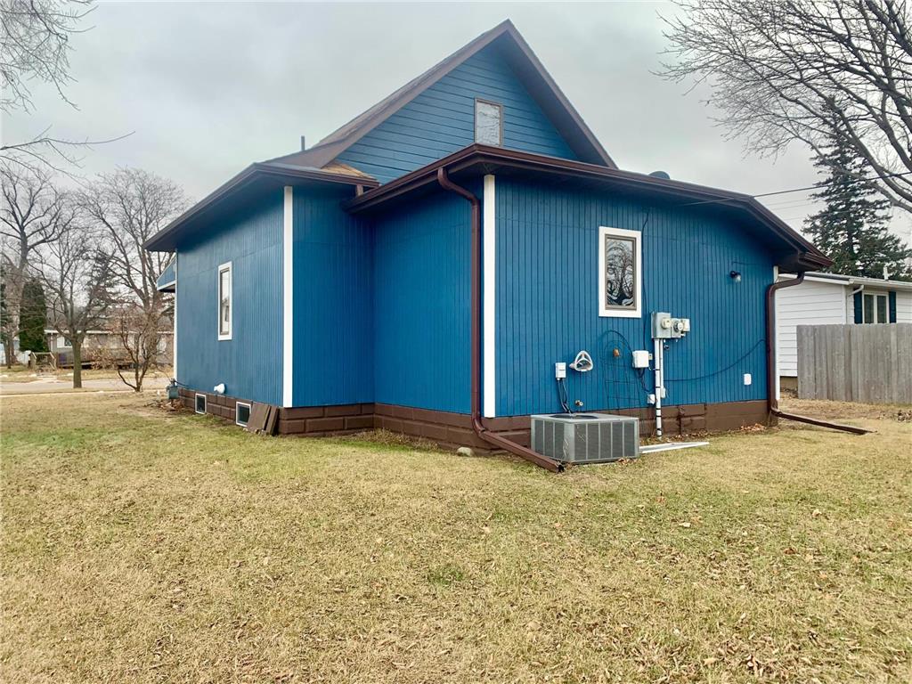 810 Haarfager Avenue N, Canby, MN, 56220 MLS 6475673 Edina Realty