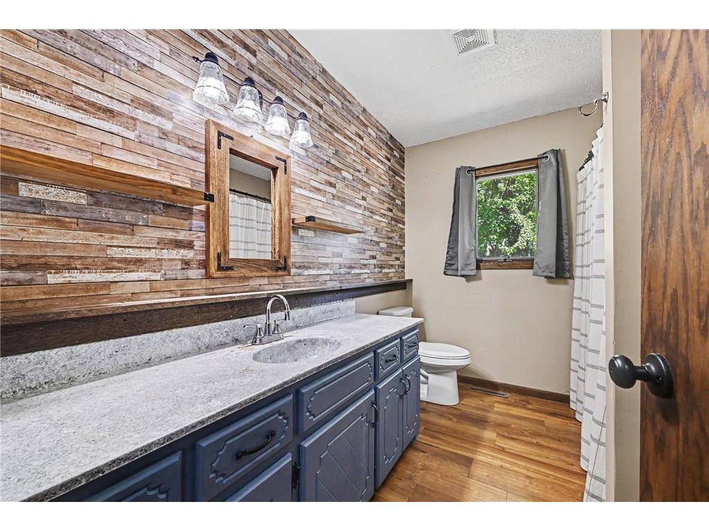 810 Hillcrest Drive Montgomery MN 56069 7079592 image13