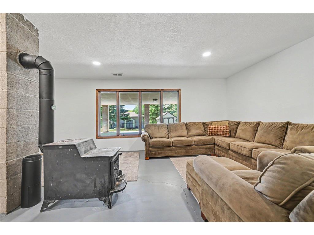 810 Hillcrest Drive Montgomery MN 56069 7079592 image19