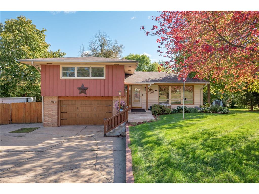 810 John Street, Hammond, WI, 54015 MLS 6265893 Edina Realty