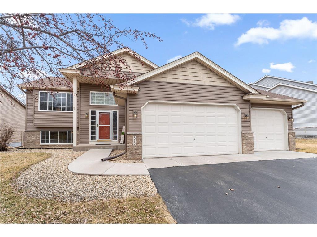 810 Kadler Avenue NE Hanover MN 55341 7021829 image1