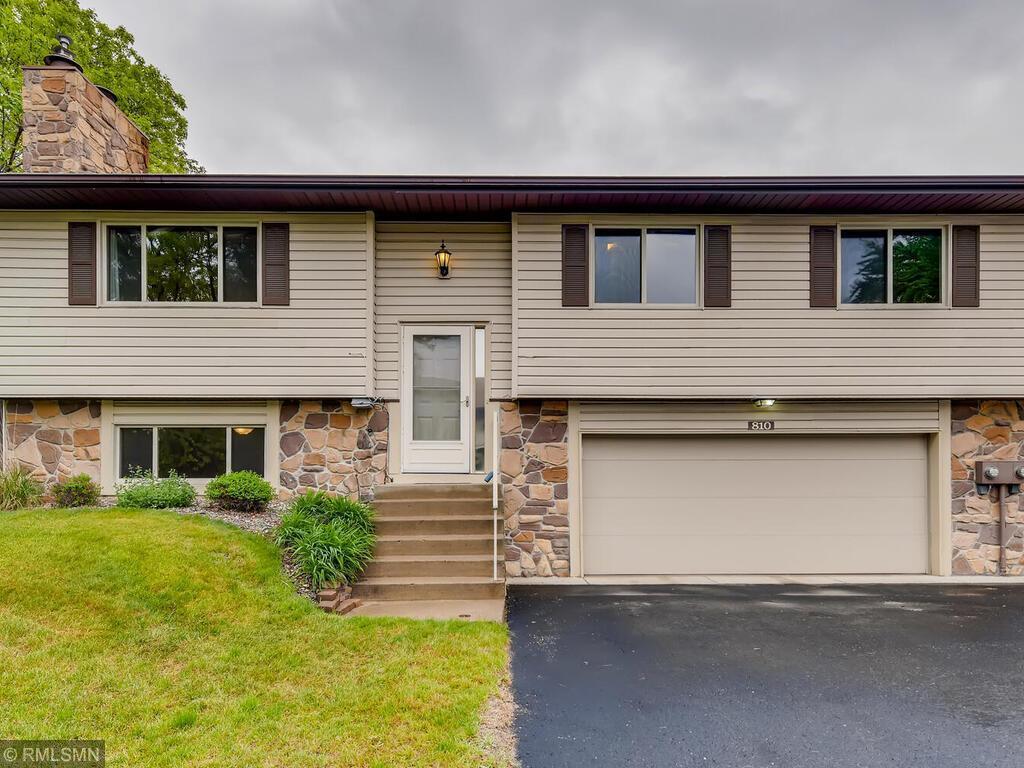 810 Martha Lake Court, Shoreview, MN 55126 MLS 5759896 Edina Realty