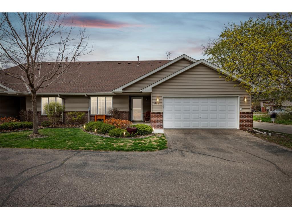 810 Matthew Drive Chaska MN 55318 6524640 image1