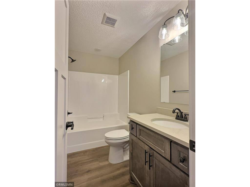 810 Morrison Avenue Annandale MN 55302 6791362 image12