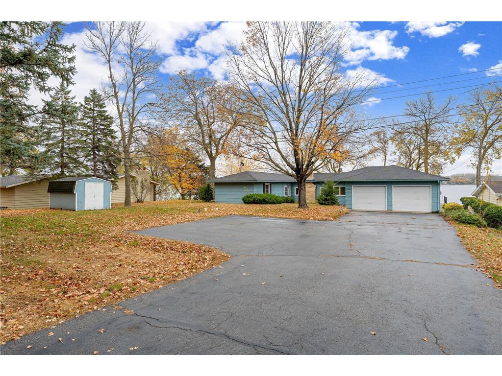 810 N Shore Drive Waterville MN 56096 - Tetonka 6814517 image1