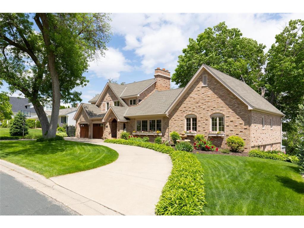 810 Smithtown Terrace Excelsior MN 55331 - Lake Minnetonka 6542818 image1
