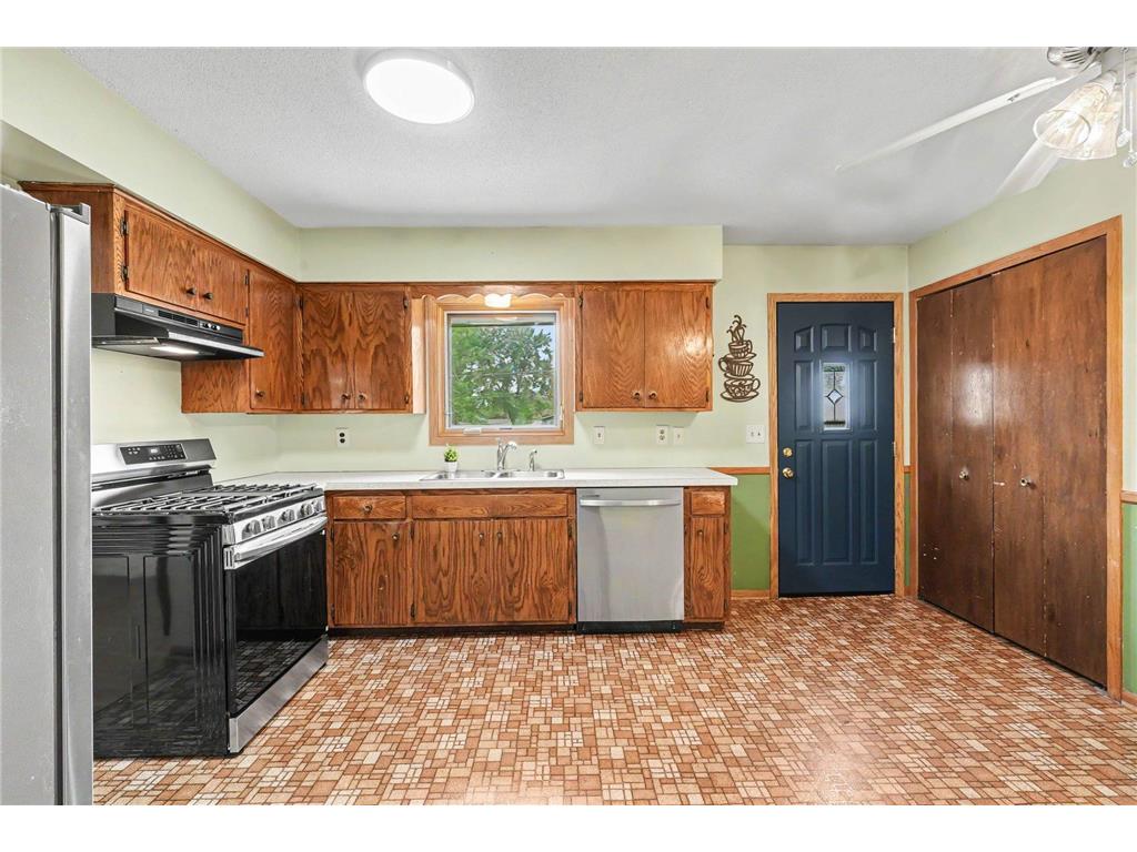810 Sunny Lane Anoka MN 55303 7100242 image10