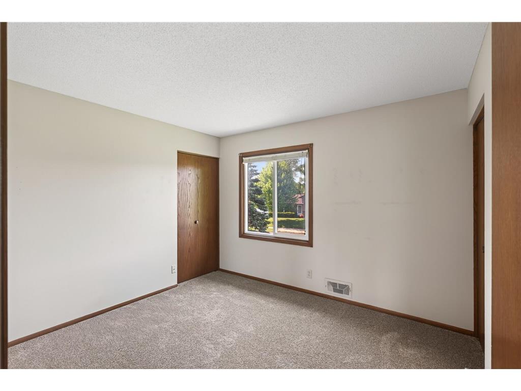 8100 W 102nd Street Bloomington MN 55438 7080003 image15